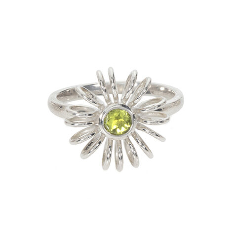 Winter,ring,silver,with,peridot,by,Danny,Ries,Danny Ries, spiral ring silver with peridot