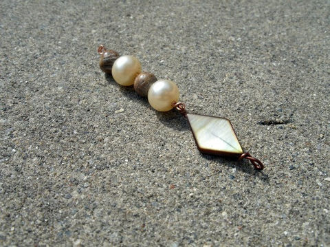 Faux,Pearl,and,Polished,Stone,Pendant,with,Dangling,Dyed,Shell,Accent,Jewelry,Wire_Wrapped,shell,faux_pearl,dyed_shell,polished_stone,dangle,copper,wire_wrapped,brown,white,cream,grey,Michigans_Trolls
