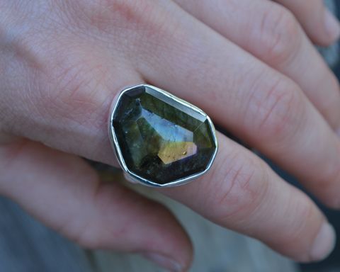 Labradorite,Rose,Cut,Ring,labradorite ring, rose cut labradorite ring, labradorite, labradorite rose cut ring, handmade labradorite ring, sterling silver labradorite ring, sterling silver, fine silver, 