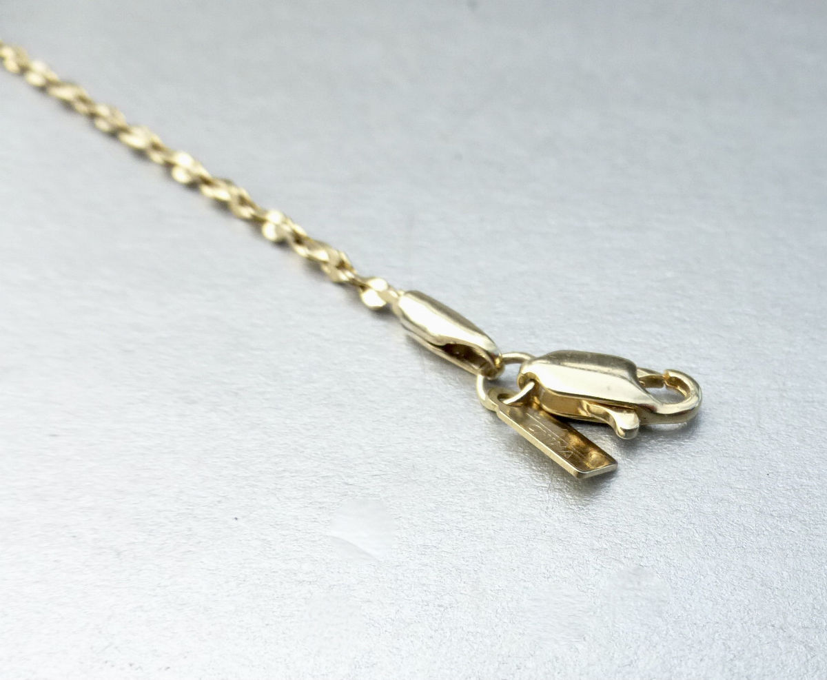 Twisted 2mm Chain Link Bracelet 8.25” Long Length Gold Tone Fancy Costume Jewelry Wrist Stackable Classiq China Brand Villa Collezione Villacollezione - product images  of 