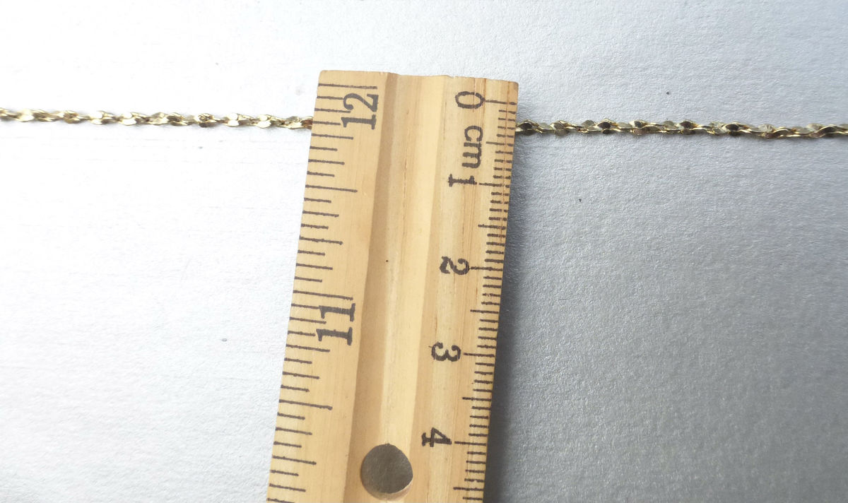 Twisted 2mm Chain Link Bracelet 8.25” Long Length Gold Tone Fancy Costume Jewelry Wrist Stackable Classiq China Brand Villa Collezione Villacollezione - product images  of 