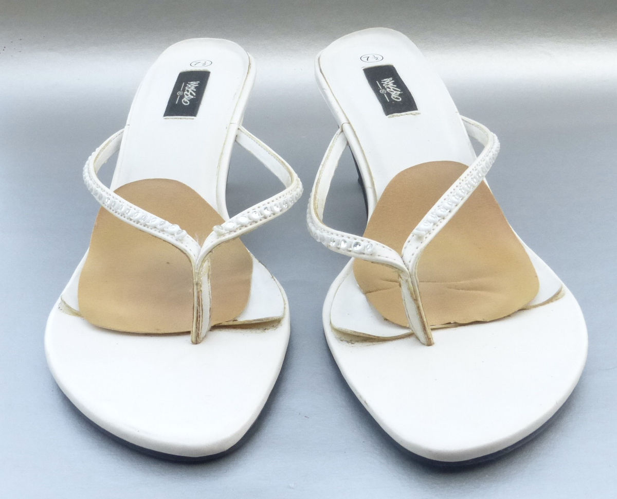 Mossimo White Faux Leather Rhinestone Kitten Heels Sandals Thongs Slip On Mules Slippers Slides Size US 7.5 Flip Flops Thin Straps Target Brand Villa Collezione Villacollezione  - product images  of 