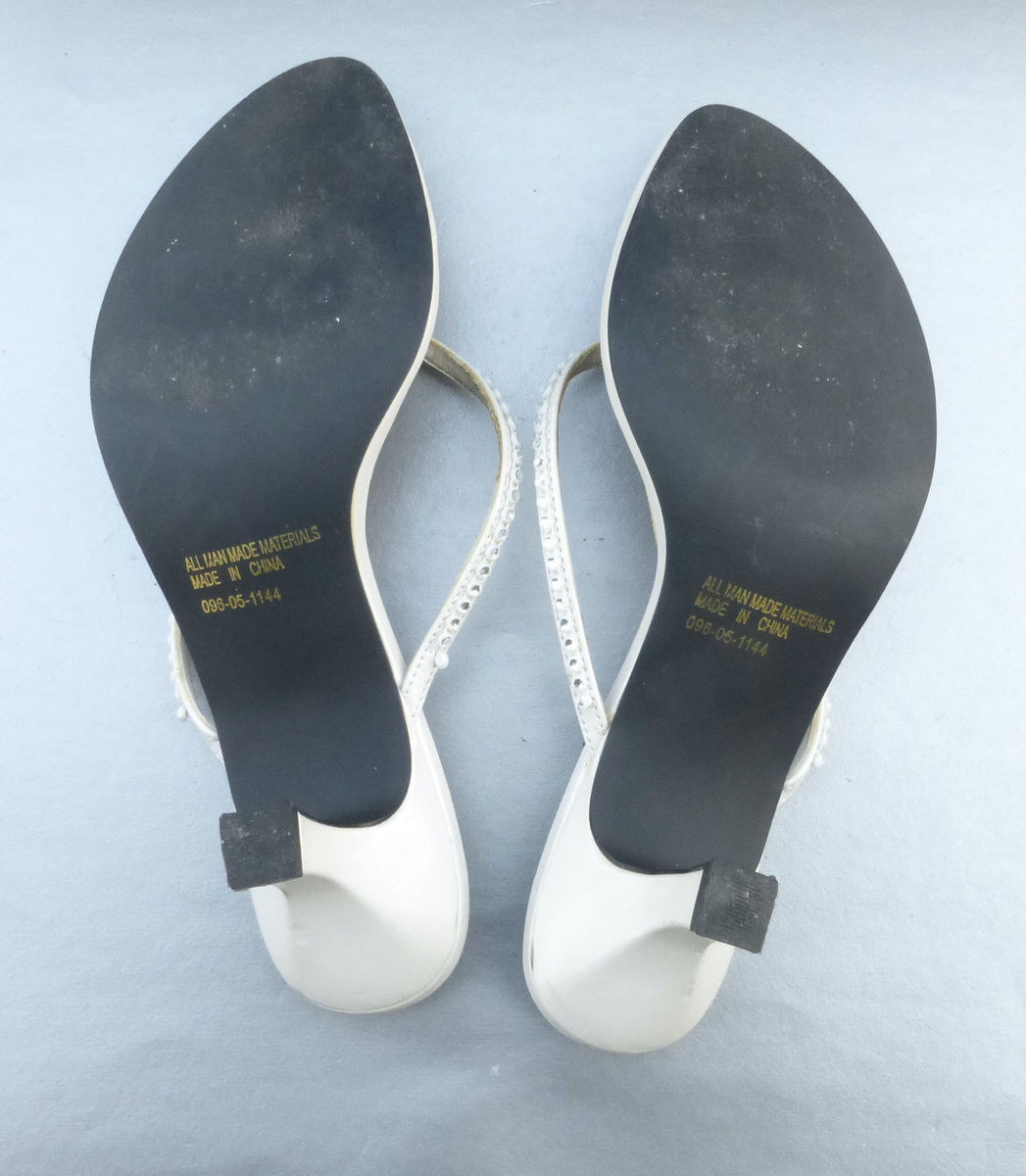 Mossimo White Faux Leather Rhinestone Kitten Heels Sandals Thongs Slip On Mules Slippers Slides Size US 7.5 Flip Flops Thin Straps Target Brand Villa Collezione Villacollezione  - product images  of 