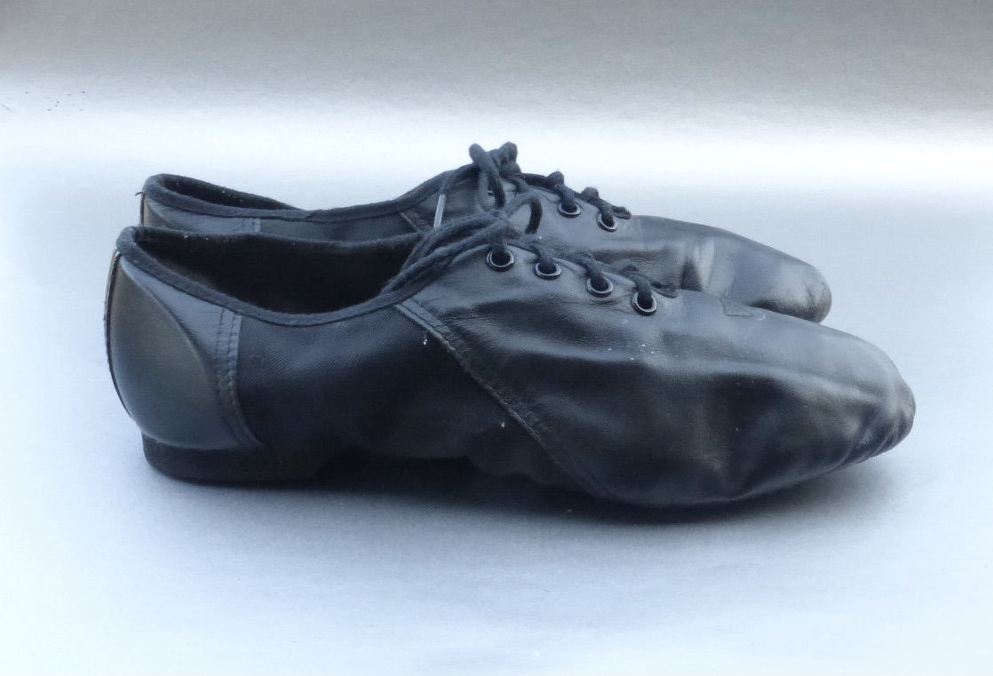 Adult BLOCH Dance Jazz Soft Shoes Black Leather Ladies Lace Up Flexible Split Sole Womens Size 7.5 S0405L Preowned Genuine JazzSoft Villacollezione Villa Collezione - product images  of 