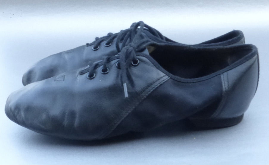 Adult BLOCH Dance Jazz Soft Shoes Black Leather Ladies Lace Up Flexible Split Sole Womens Size 7.5 S0405L Preowned Genuine JazzSoft Villacollezione Villa Collezione - product images  of 