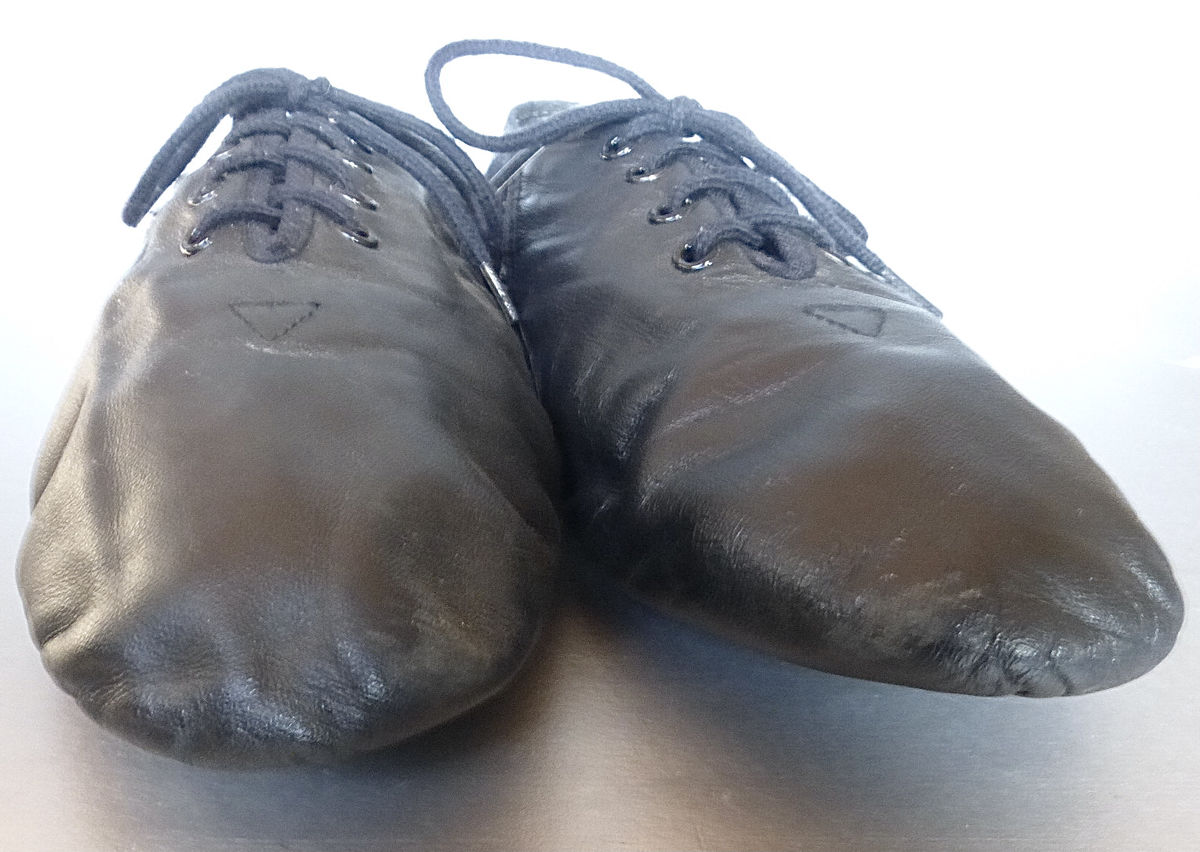 Adult BLOCH Dance Jazz Soft Shoes Black Leather Ladies Lace Up Flexible Split Sole Womens Size 7.5 S0405L Preowned Genuine JazzSoft Villacollezione Villa Collezione - product images  of 