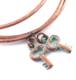 BRONZE MULTI PENDANT BRACELET SET - product image  