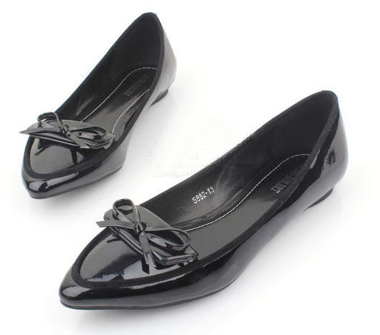 BLACK BOW WITH SYNTHETIC FLATS - product image  