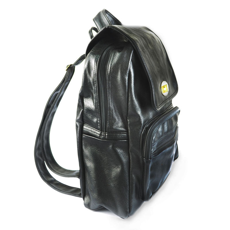 BLACK BACKPACK - product image  