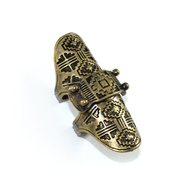 AZTEC ENGRAVED PATTERN KNUCKLE RING - product image  
