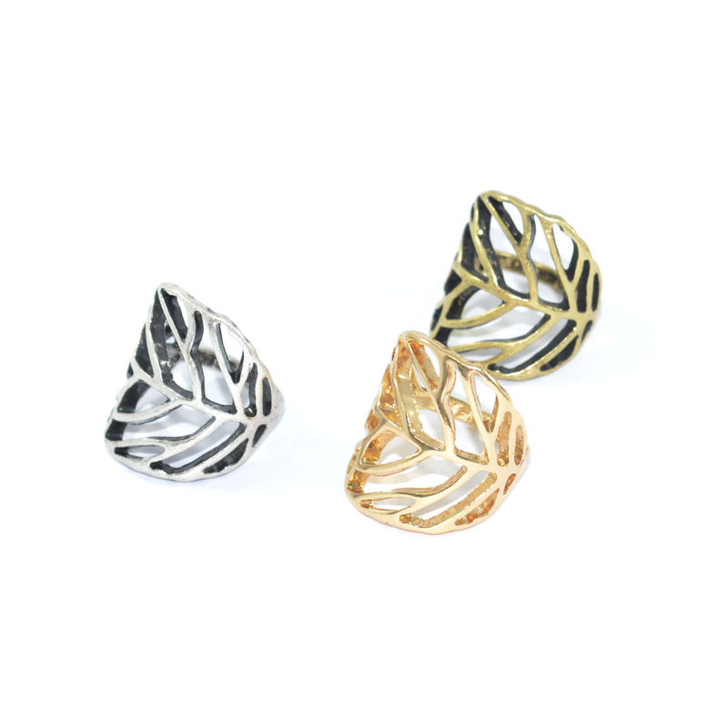 HOLLOW CURVE LEAF RING - product image  