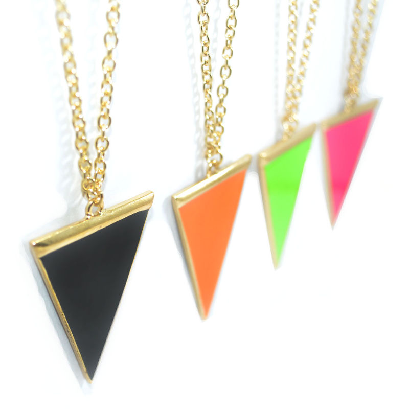 GOLD TONE WITH TRIANGLE NECKLACE - product image  