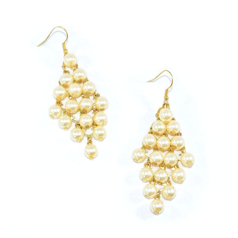 GOLD TONE RHOMBUS WITH PEARLS DROP EARRINGS - product image  