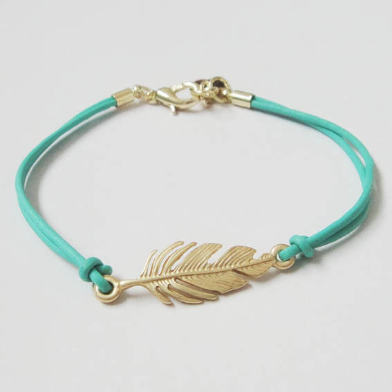 FEATHER BRACELET - product image  