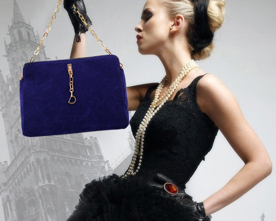 FAUX LEATHER WITH GOLDEN CHAIN BAG - product image  