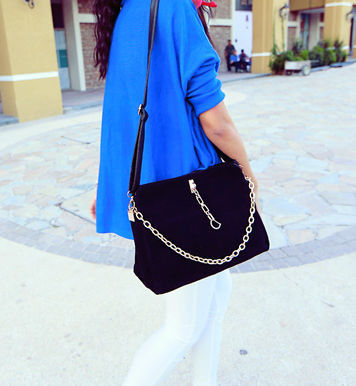 FAUX LEATHER WITH GOLDEN CHAIN BAG - product image  