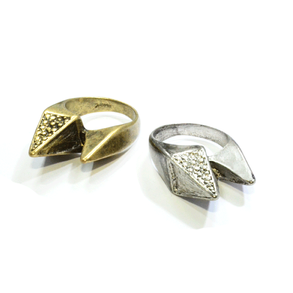 DOUBLE DOTTY SPIKE RING - product image  
