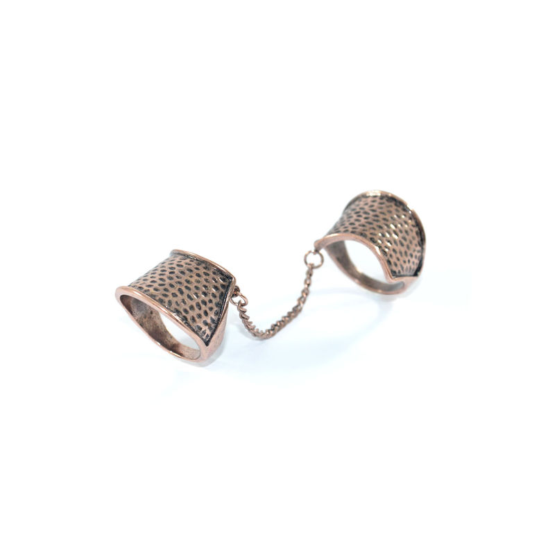 DOTTED SHIELD DOUBLE CHAIN LINK RING - product image  
