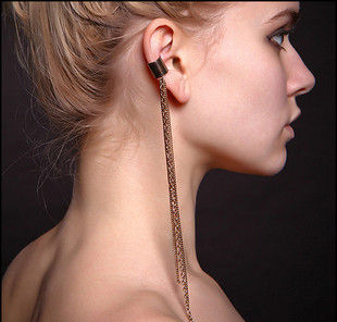 CUFF AND CHAIN EARRING - product image  