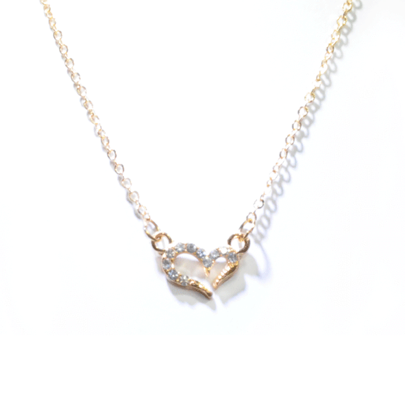 CRYSTAL HEART NECKLACE - product image  