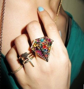 CRYSTAL DIAMOND SHAPE RING - product image  