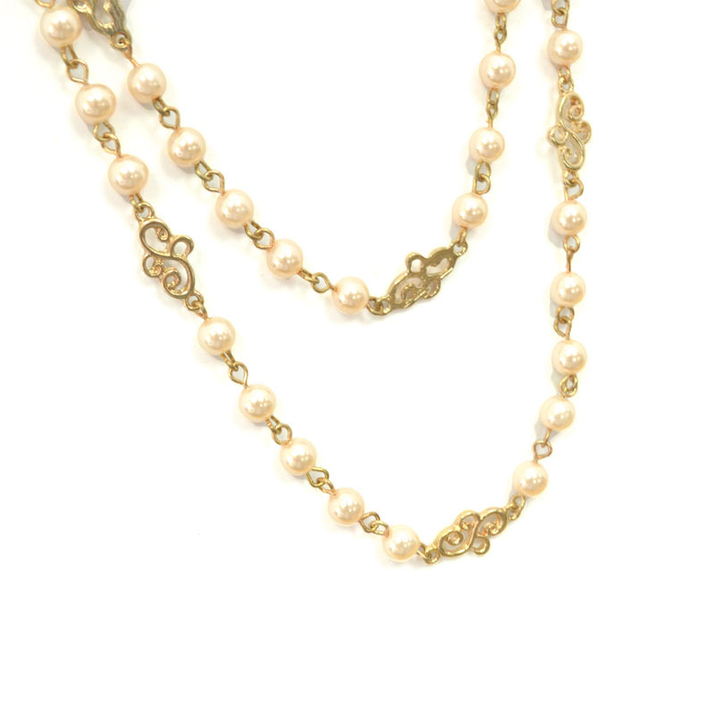 PEARL AND PATTERN PENDANTS LAYER NECKLACE - product image  