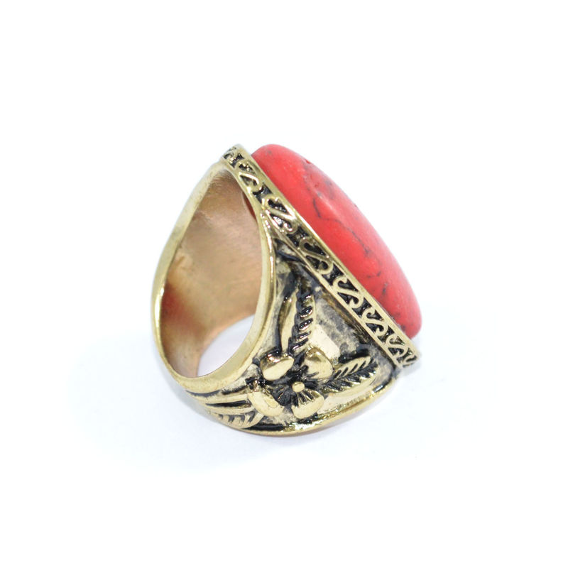 PATTERN EDGE WITH OVAL STONE RING - product image  