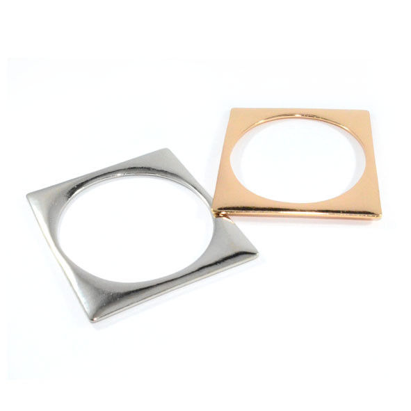 MINIMAL EDGE BANGLE - product image  