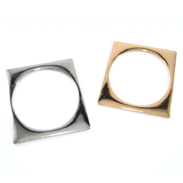 MINIMAL EDGE BANGLE - product image  
