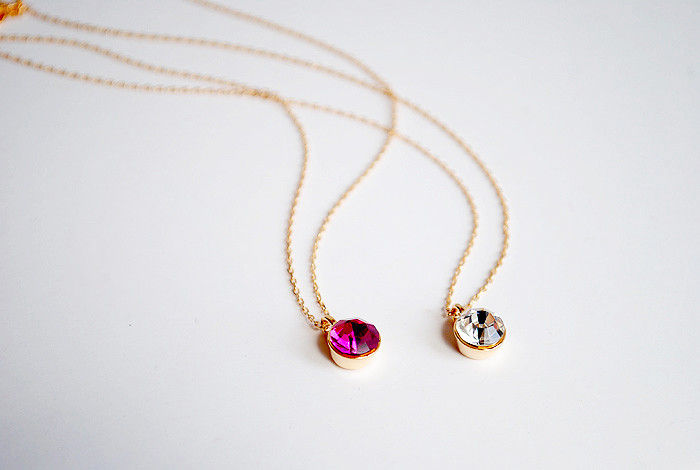 MINIMAL CRYSTAL NECKLACE - product image  