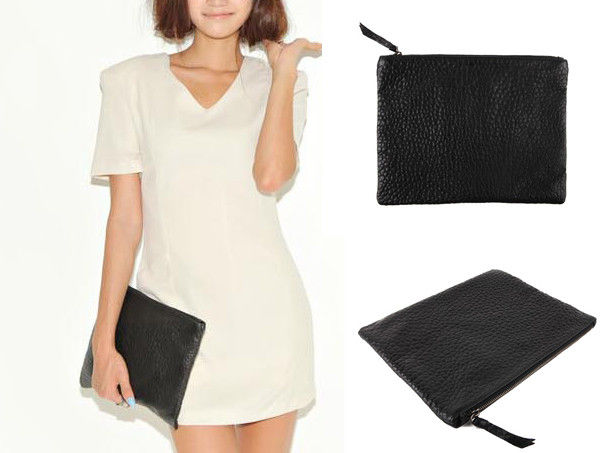 MINIMAL BLACK CLUTCH BAG - product image  
