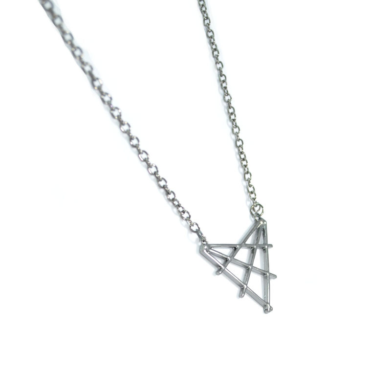 METALLIC WEAVED TRIANGLE NECKLACE - product image  
