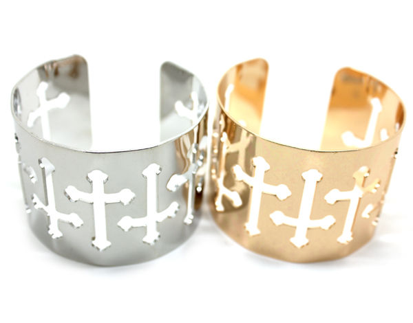 METALLIC MULTI HOLLOW CROSS BANGLE - product image  