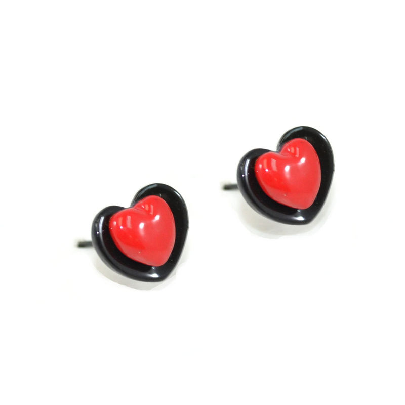 LITTLE HEART EARRING - product image  