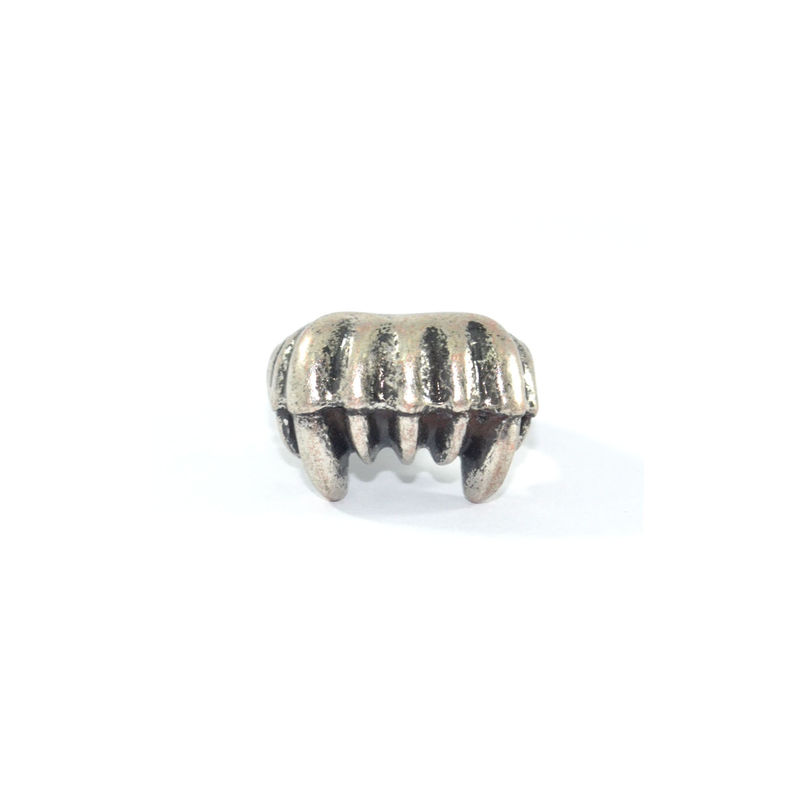 VINTAGE VAMPIRE TEETH RING - product image  