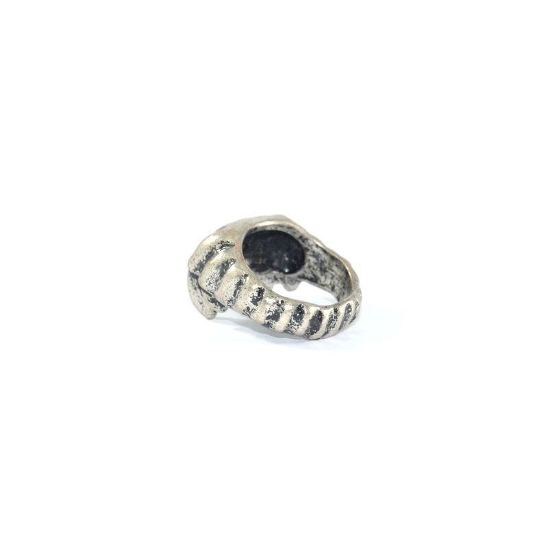 VINTAGE VAMPIRE TEETH RING - product image  