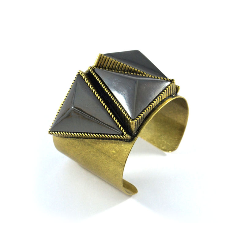 VINTAGE TRIANGLE PYRAMID BANGLE - product image  