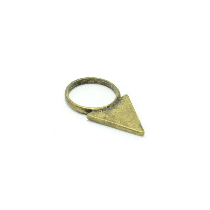 VINTAGE STYLE TRIANGLE RING - product image  