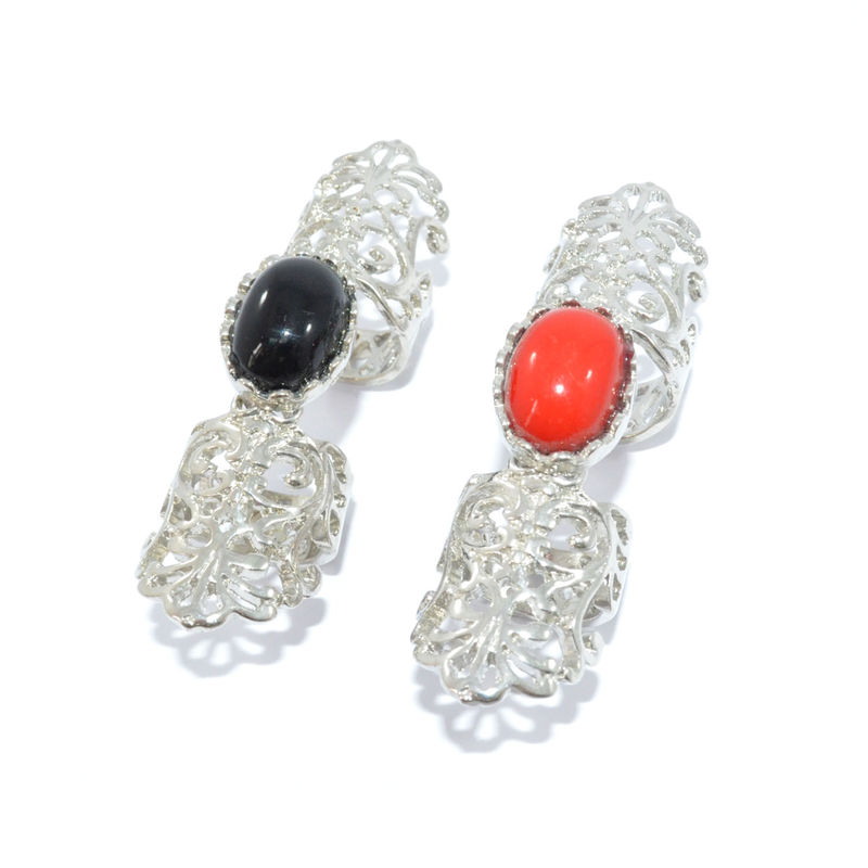 VINTAGE STYLE HOLLOW PATTERN WITH GEM MOVABLE KNUCKLE RING - product image  