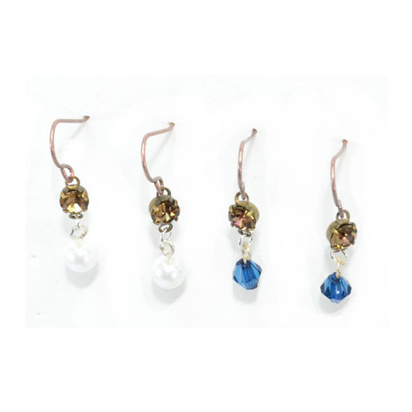 VINTAGE STYLE CRYSTAL AND PEARL EARRINGS SET - product image  
