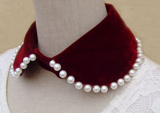 VELVET WITH PEARL COLLAR - product image  
