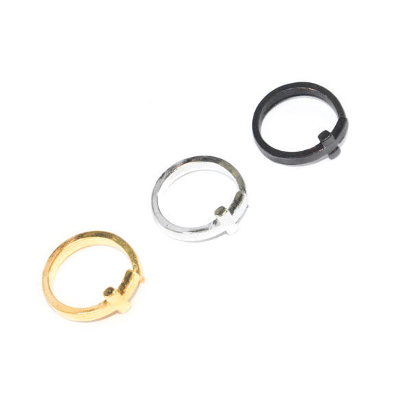 TWISTED CROSS RING - product image  