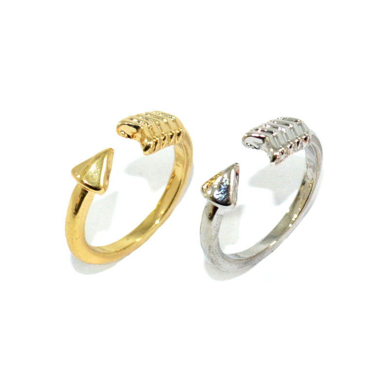 TWIST ARROW RING - product image  