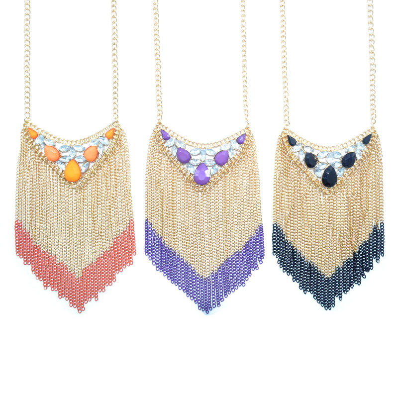 TRIANGULAR CRYSTAL DECOR NECKLACE - product image  