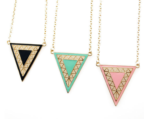 TRIANGLE NECKLACE - product image  