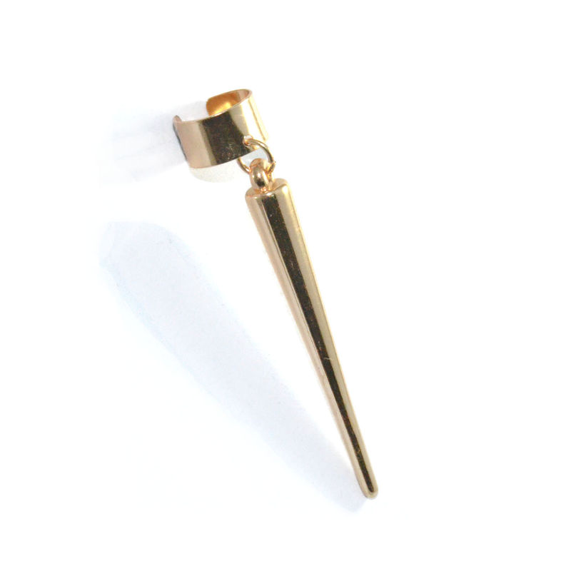 SINGLE SPIKE EAR CUFF - product image  