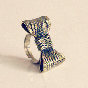 VINTAGE STYLE BOW RING - product image  