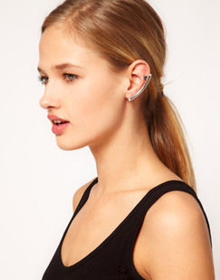 CRYSTAL DECOR CURVE METAL EAR CUFF - product image  
