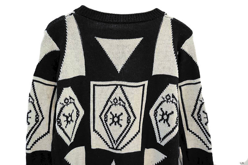ZIGZAG PATTERN JUMPER - product image  