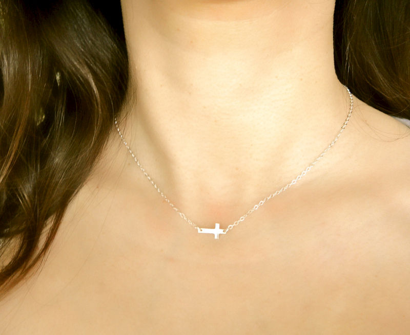 CROSS NECKLACE - product image  